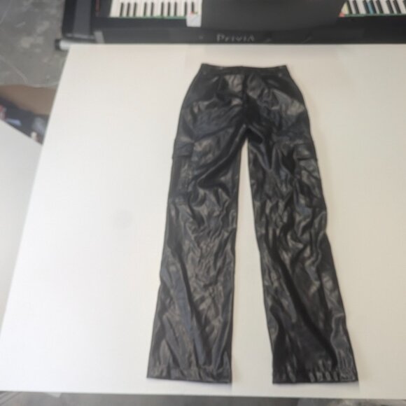 NWT Windsor Size XS Black Pleather Cargo Pants - Picture 8 of 12